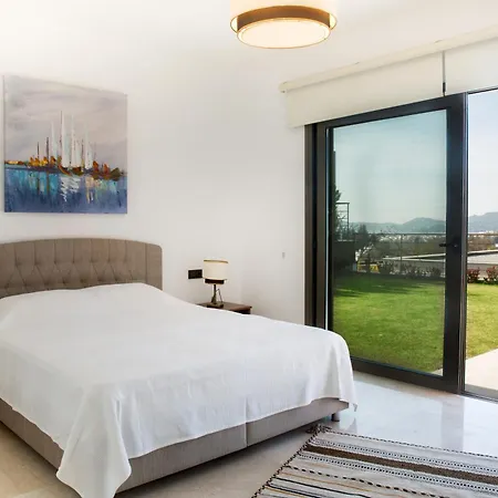 Villa Park By Important Group Travel