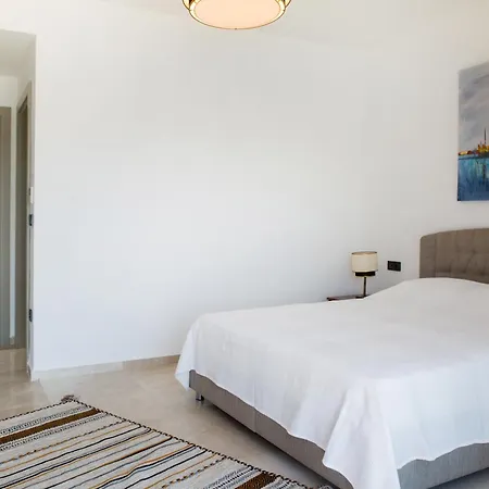 Villa Park By Important Group Travel
